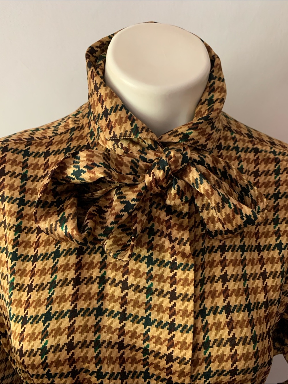 s i l k :: Vintage 100% Silk Bow Neck Tie Houndstooth Blouse - Picture 4 of 11